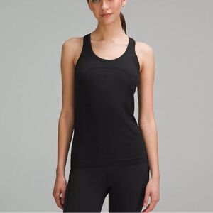 Black lulu tank 🏃‍♀️